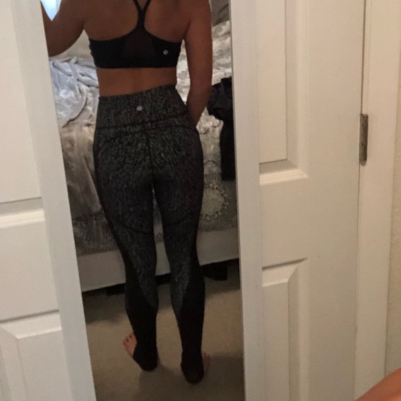Lululemon 25” tights - Picture 6 of 7